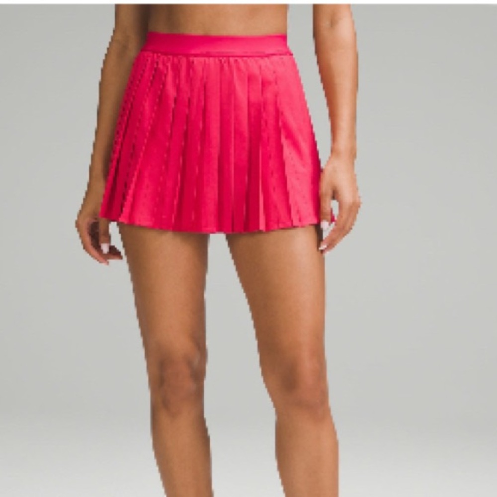 lululemon athletica Pleated Active Skirt - Bright Pink
